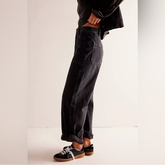 NWOT We The Free Palmer Cuffed Jeans in Outerspace Size:27 - Picture 2 of 9